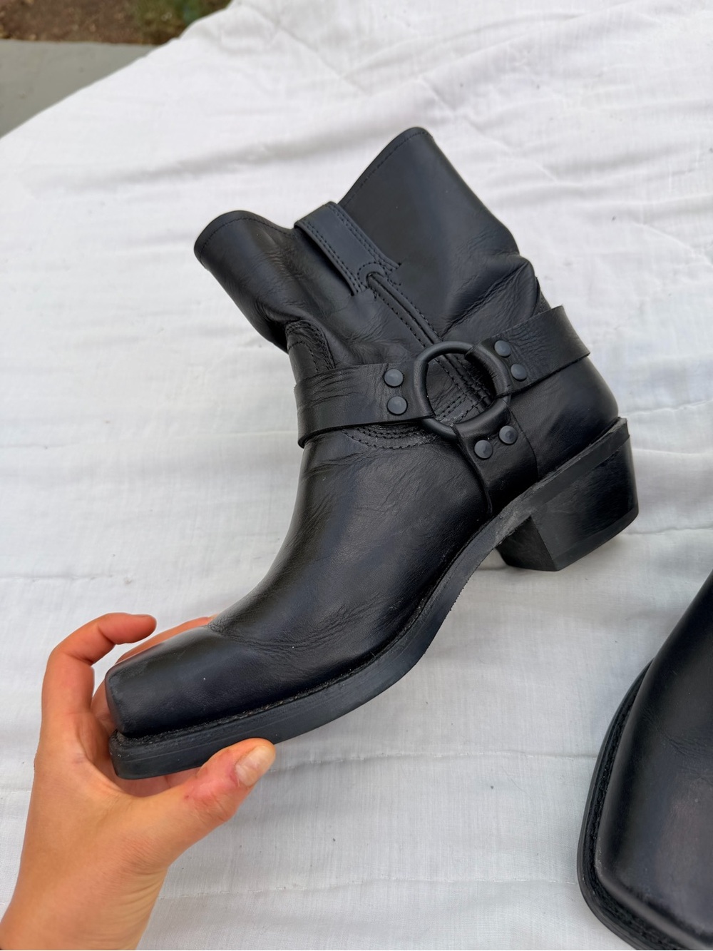 Brand new Frye Black Leather Harness Ankle Boots - Women size 10 - Picture 4 of 16